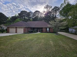 1423 Maple Ln NE, Arab, AL 35016