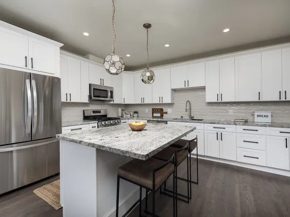 3521 J St, Sacramento, CA