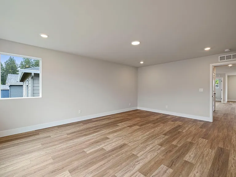 5388 Century Pl NE — Photo 32