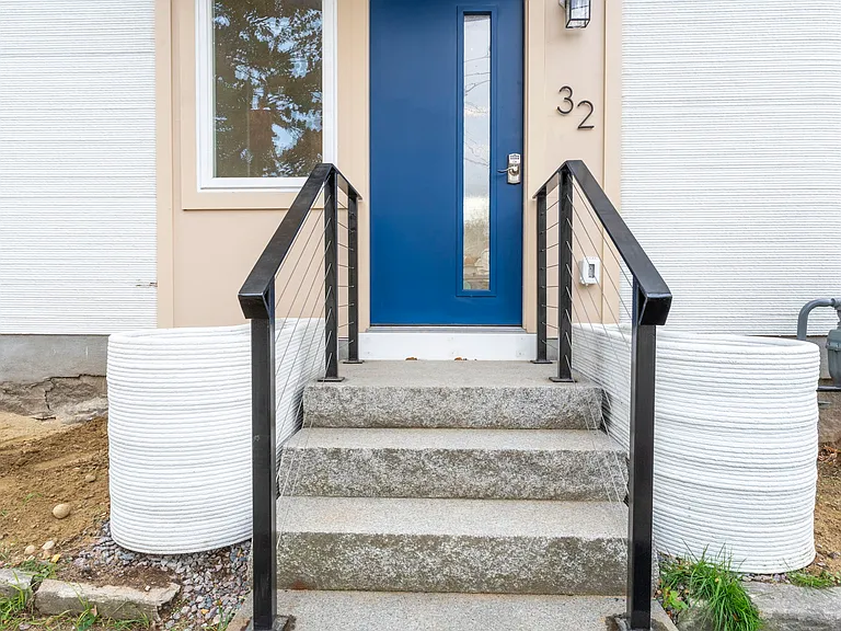 32 Jane St — Photo 20