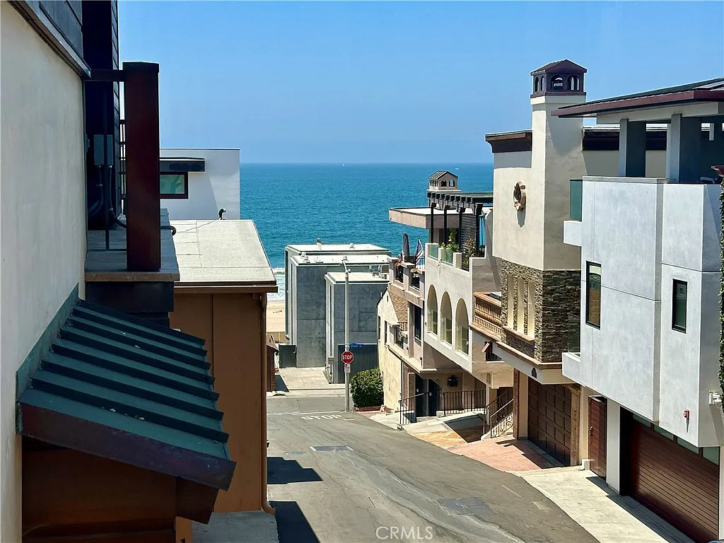 2 bed, 720 sqft, $4,000 — Photo 1
