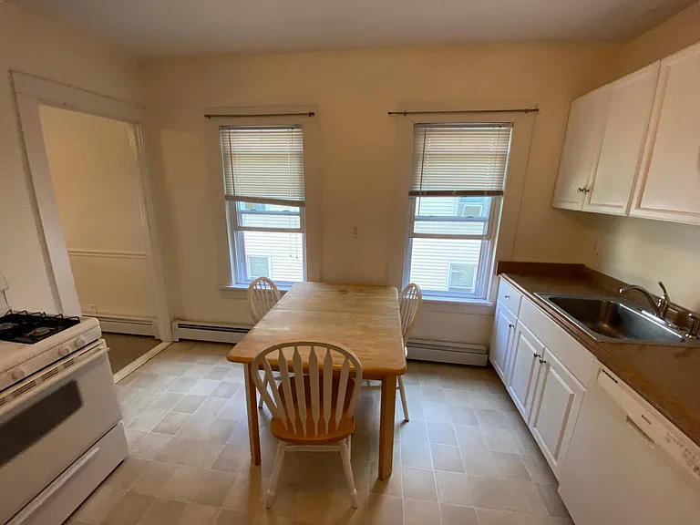 536 Midland St #536 — Photo 13
