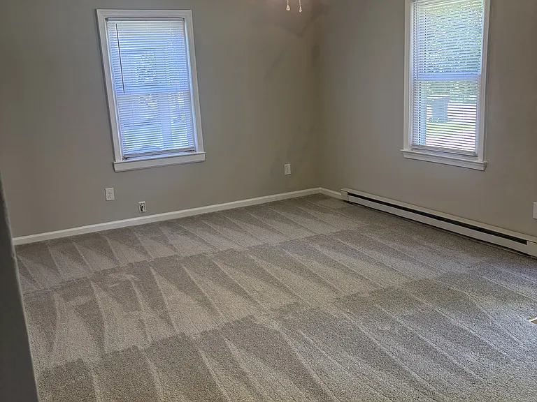 105 Roland Dr — Photo 5
