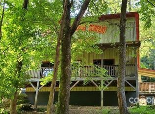 71 Maggie Ln, Maggie Valley, NC 28751