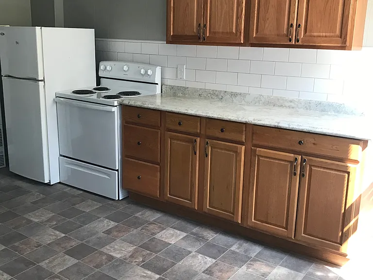 253 1/2 E 3rd St #6 — Photo 2