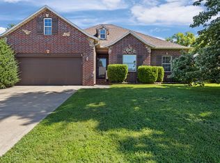 707 E Spring Dr, Ozark, MO 65721