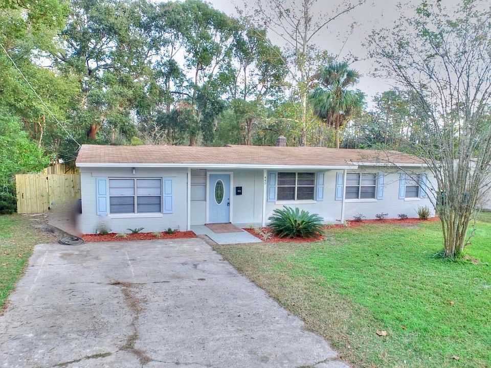 1st image of 445 Aiken Rd