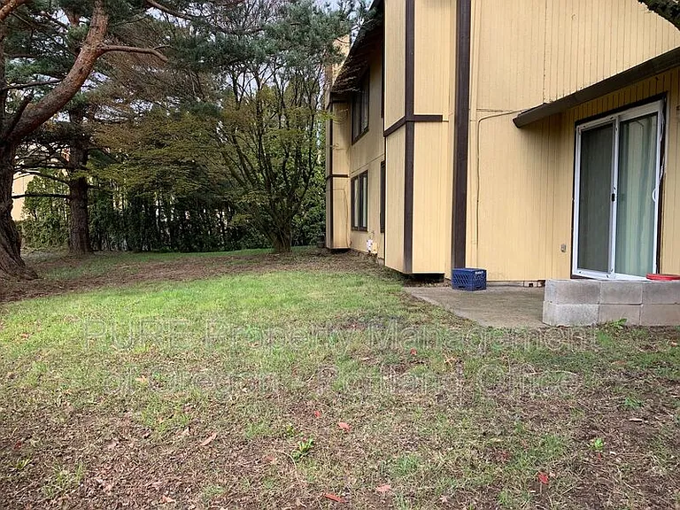 2143 SW Townsend Ct — Photo 13