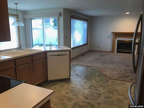 4th image of 5352 Newton Ct N
