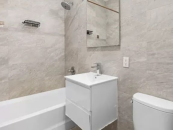 5th image of 347 E 105th St #2K