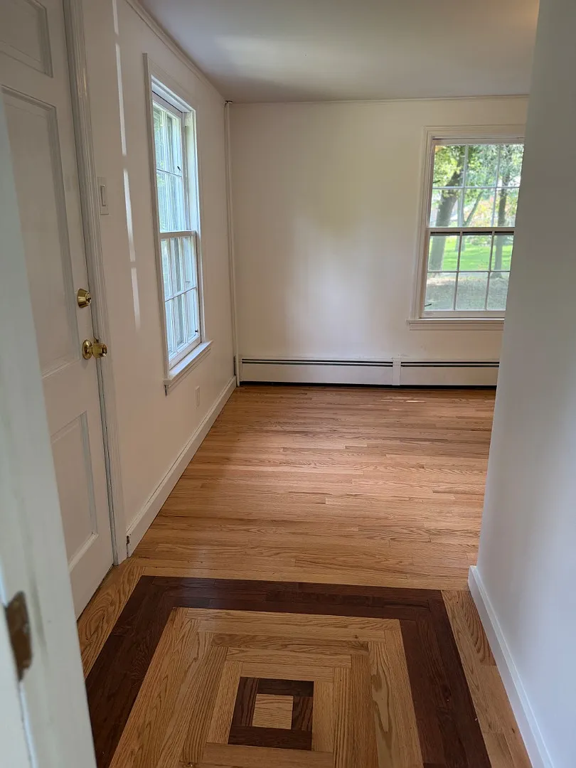 320 Osborne Rd — Photo 3