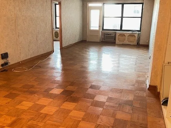 40 Br 1st Road image 2 of 14