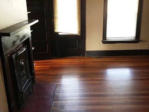 5th image of 254 W Noel Ave