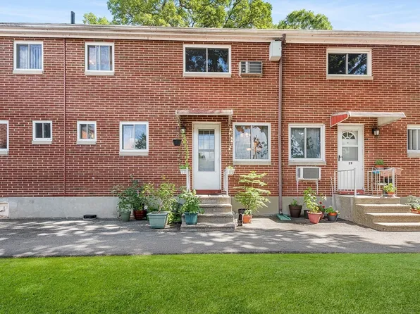 38 Wilson Dr Unit 38, Framingham, MA 01702