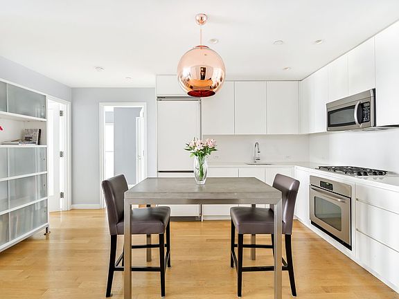 3rd image of 90 William St APT 5A