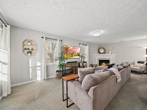 3rd image of 3101 Ebony Ct