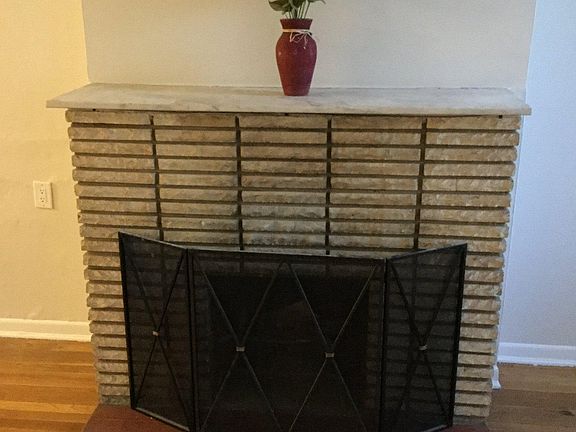 Fireplace (It works!)