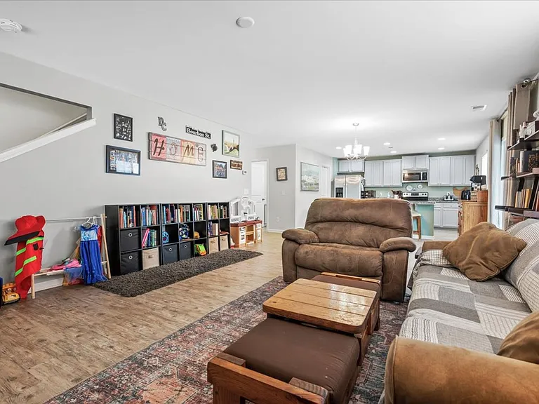 4 Gardenia Dr — Photo 15