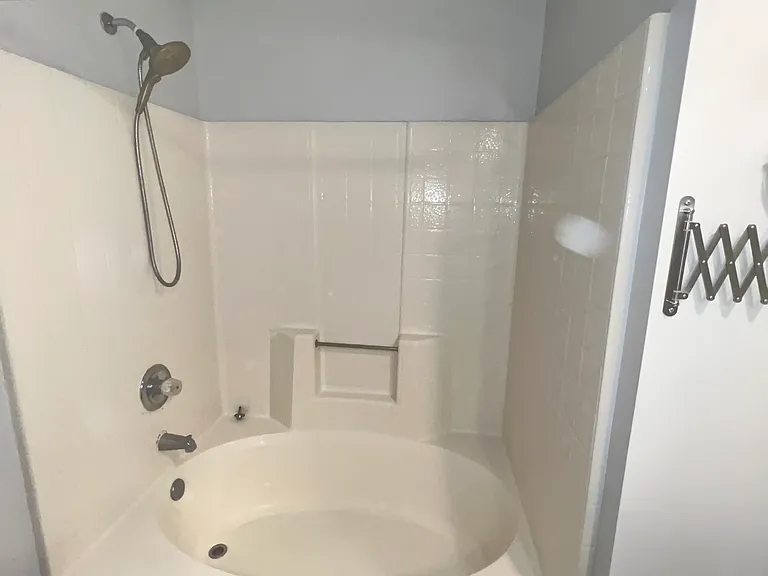 4924 Shallowford Cir — Photo 26