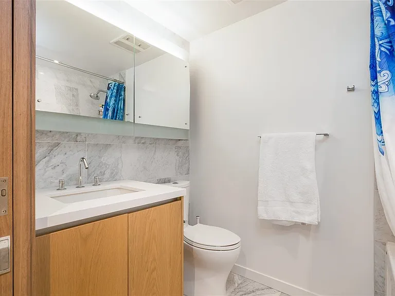 68 Smithe St #1917 — Photo 15