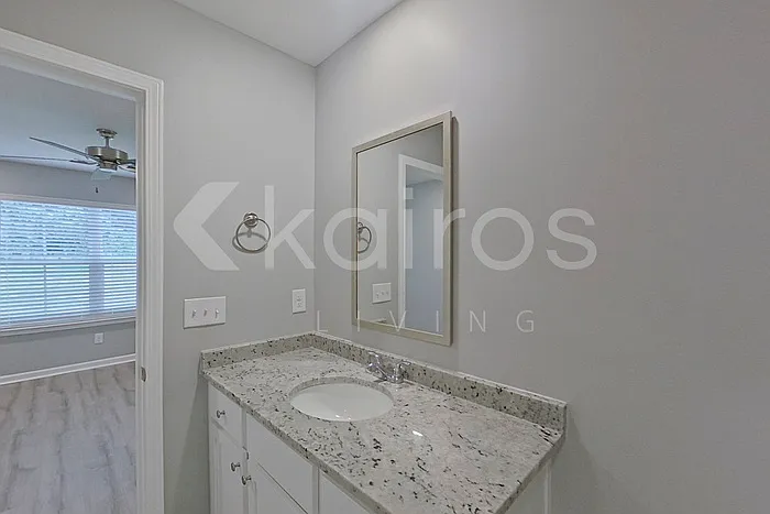 653 June St — Photo 14