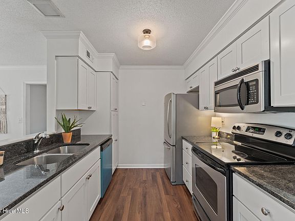 3rd image of 1302 Chancery Court