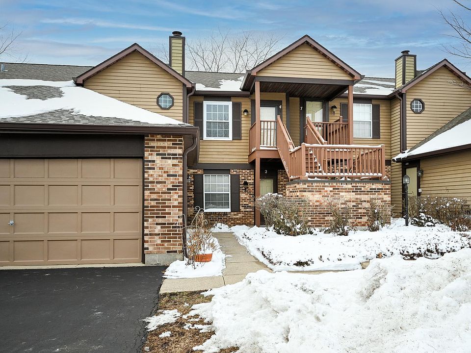 1st image of 386 Sandhurst Cir APT 4