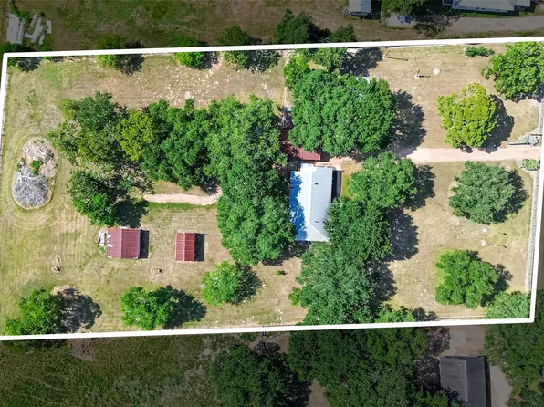 9205 County Road 273, East Bernard, TX 77435