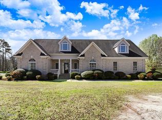 114 Brisbayne Cir, La Grange, NC 28551