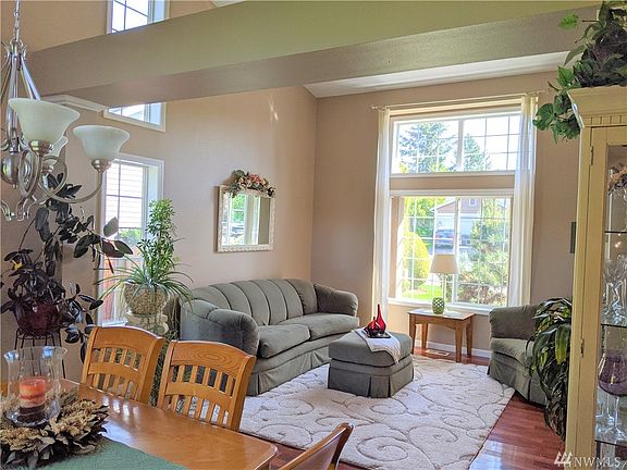 4th image of 12307 203rd Avenue Ct E