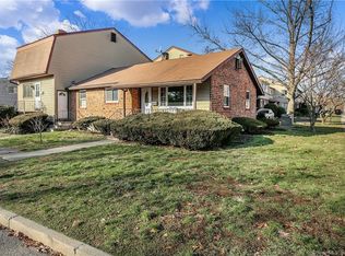 75 Van Buskirk Avenue #75, Stamford, CT