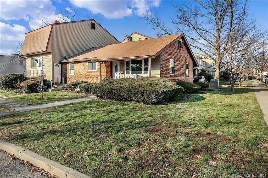 75 Van Buskirk Avenue #75 photo 1