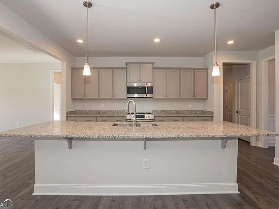 2nd image of 3009 Fairway Dr Lot 914