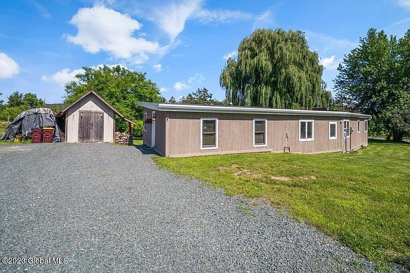 2nd image of 32 Buck Road