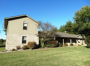 12590 Whispering Pines Ln, Marion, IL 62959