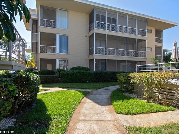 5th image of 655 10th Ave NE Unit 4