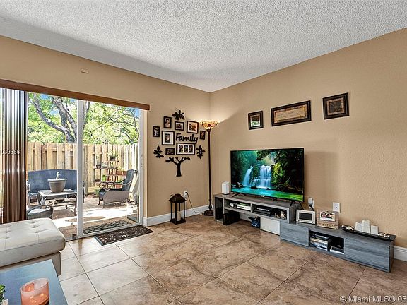 5th image of 14397 SW 120th Ct #8-7