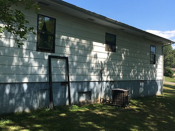 2nd image of 2419 National Ave