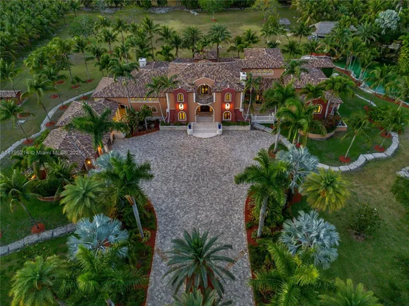 17201 SW 248th St, Homestead, FL 33031