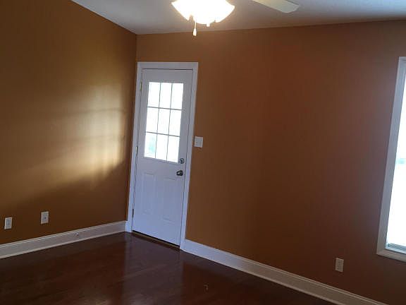 4th image of 606 Yellow Leaf Way