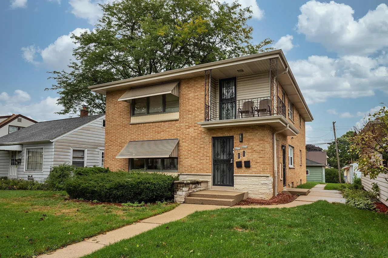 3 bed, $1,600 — Photo 1