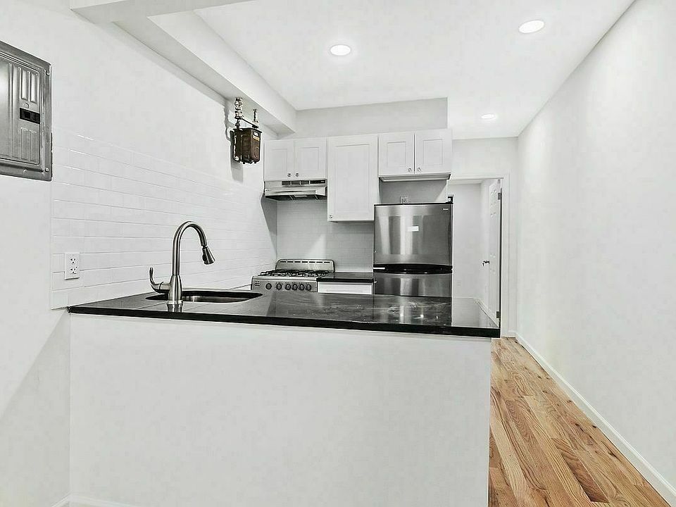 1st image of 1777 1st Ave APT 4N