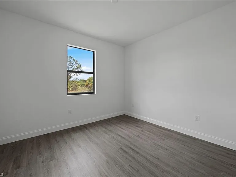 351 Ranchito Ave — Photo 11