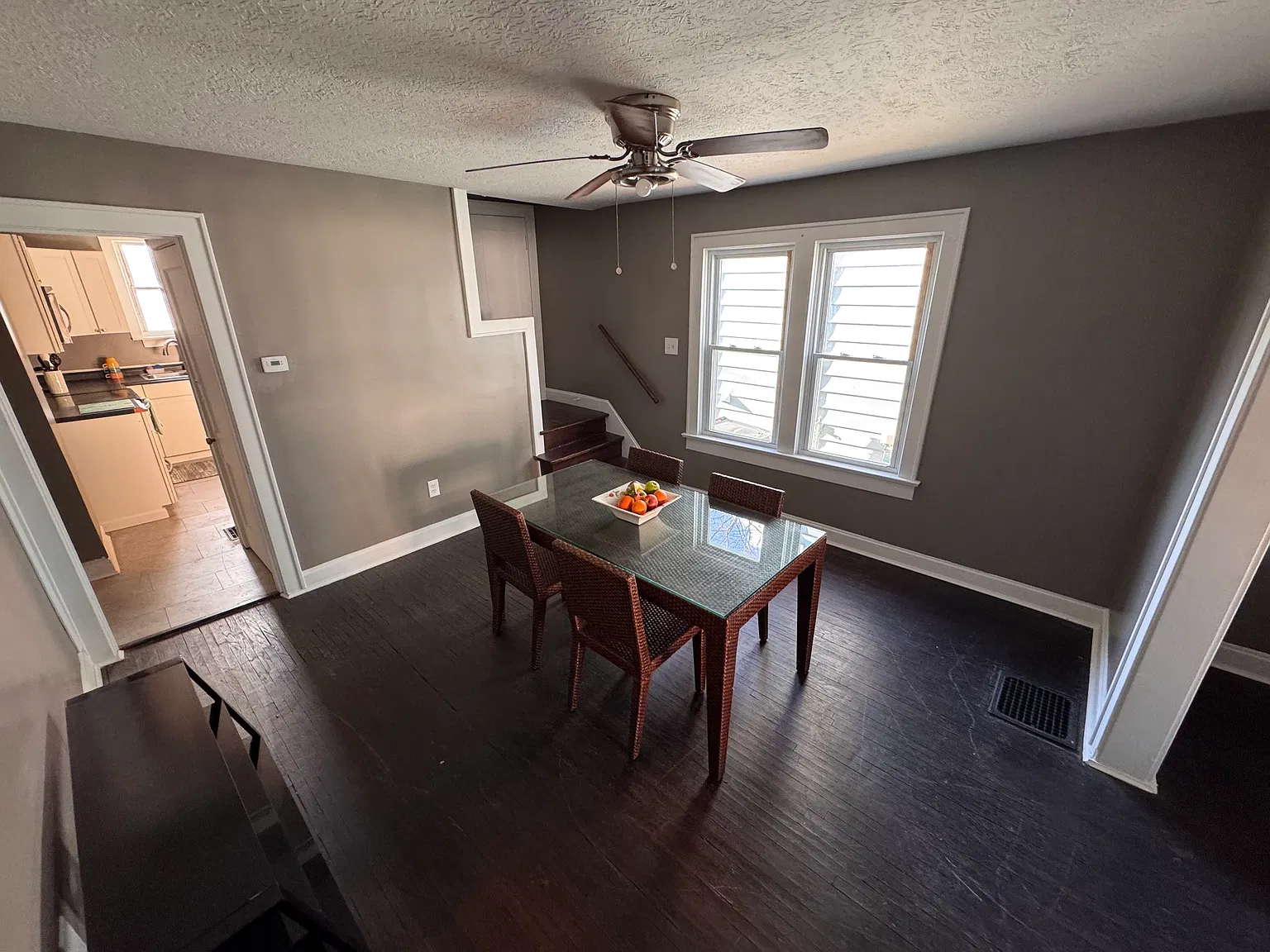 3 bed, 1092 sqft, $1,150 — Photo 4