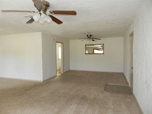 4th image of 2704 NW 17th St
