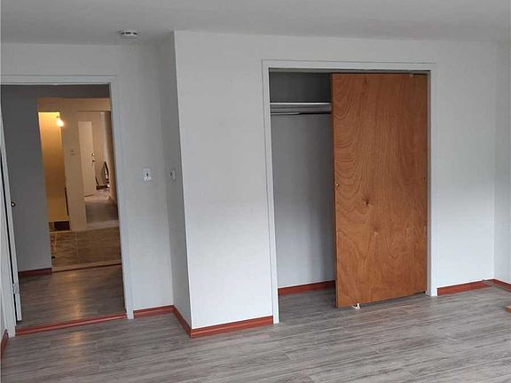 2nd image of 9046 170th St