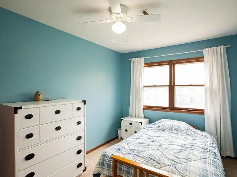 1350 Barkley Ct — Photo 5