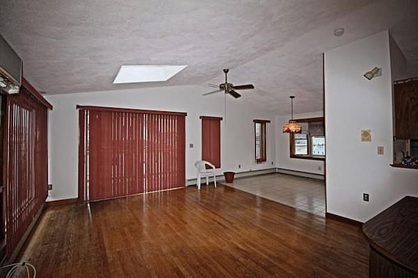 2nd image of 150 Locust St #2
