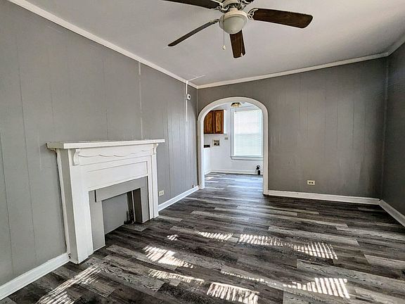 2nd image of 1115 Arkansas St