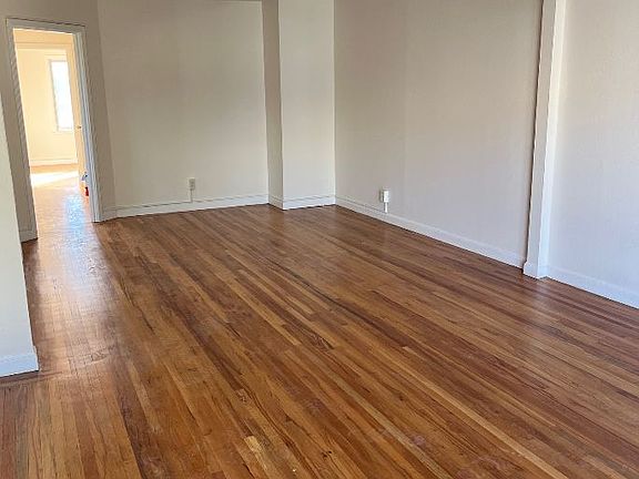 2nd image of 403 Randolph St #403